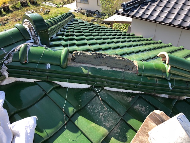 紐丸瓦 セメント