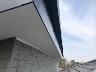 岩出市の破風板と軒天復旧完了