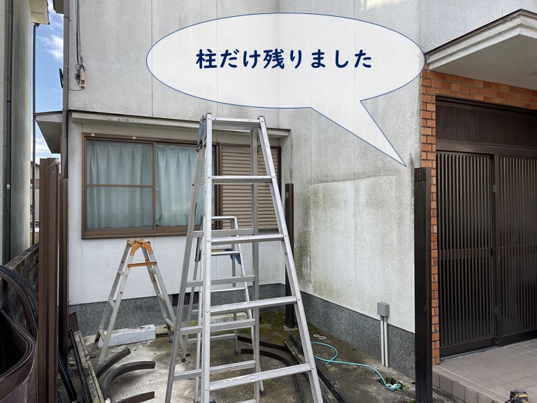 紀の川市でカーポートの本体を解体し、柱の跡はモルタルで塞ぎました 