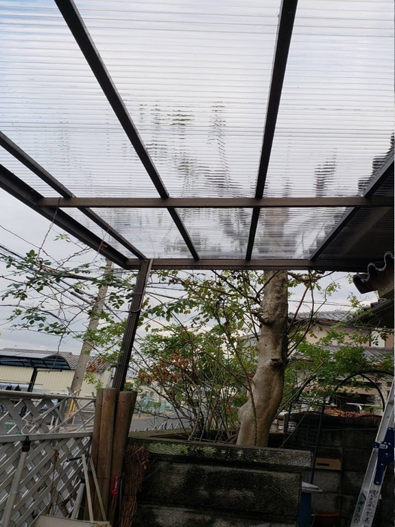 和歌山市のテラスの波板張替え完了