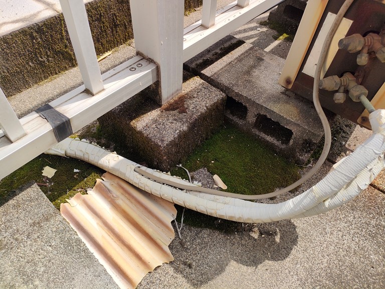 和歌山市でベランダ床にコケが生えていると防水工事を行う時期だと言えます