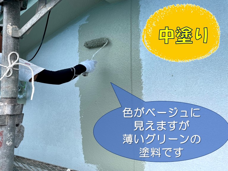 和歌山市の外壁塗装で中塗はパーフェクトトップを使用します